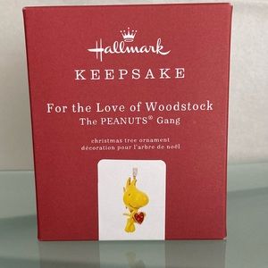 Hallmark Keepsake Ornament Peanuts